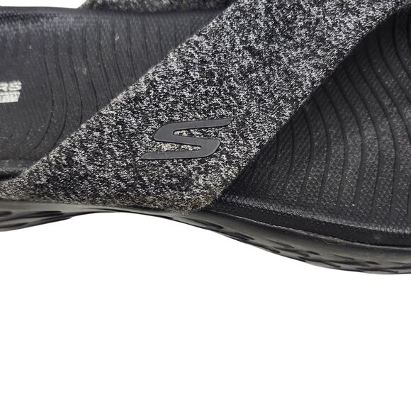 Skechers Go Walk Flip Flops Womens 10 Black Gray Slip-on Machine Washable Casual - Picture 8 of 13